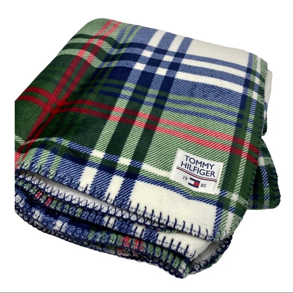 Tommy Hilfiger Plaid Sherpa Throw Blanket Holiday - Picture 8 of 8